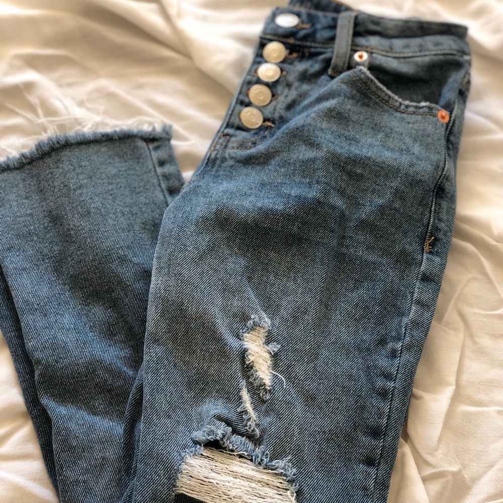 Ankle length straight leg jeans!